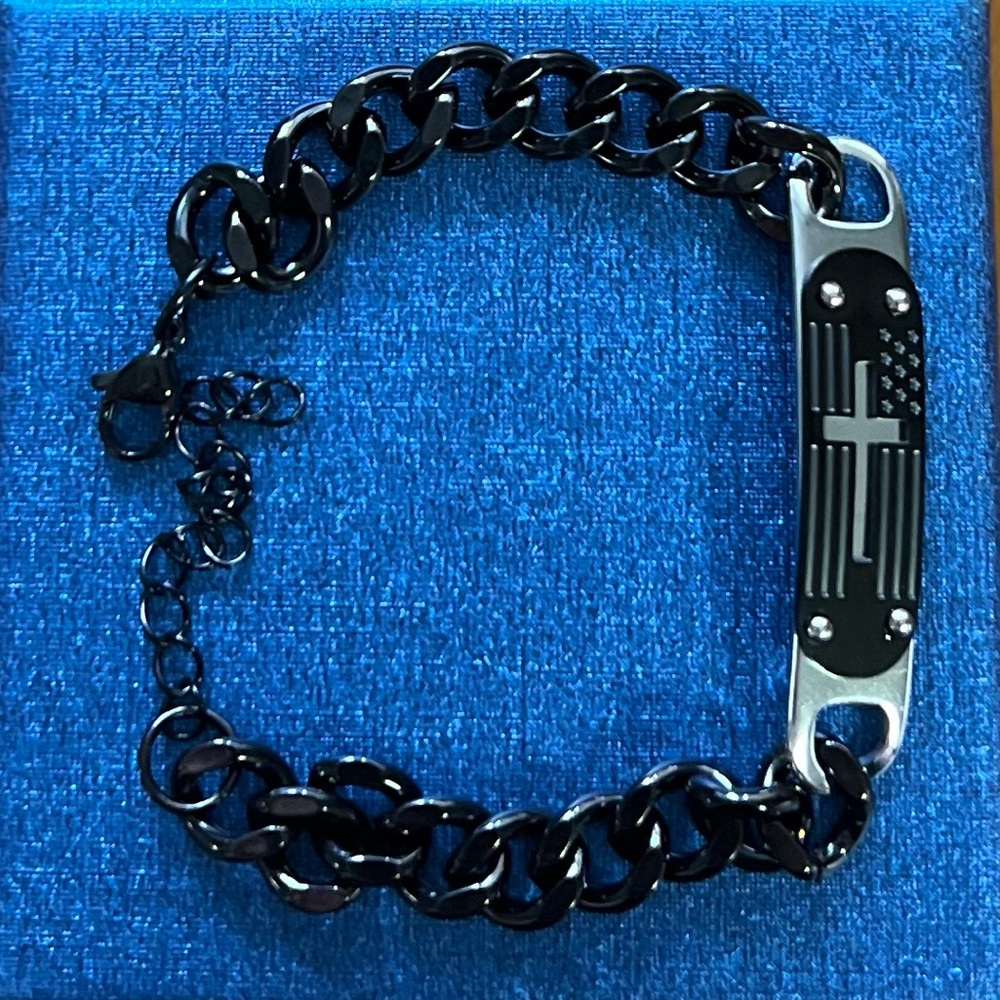Men’s Black Chain Bracelet with Cross Design